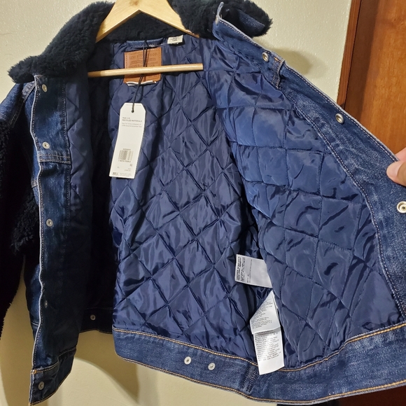 Levi's Premium COCOON BOMBER SHERPA TRUCKER JEAN JACKET - Picture 6 of 12